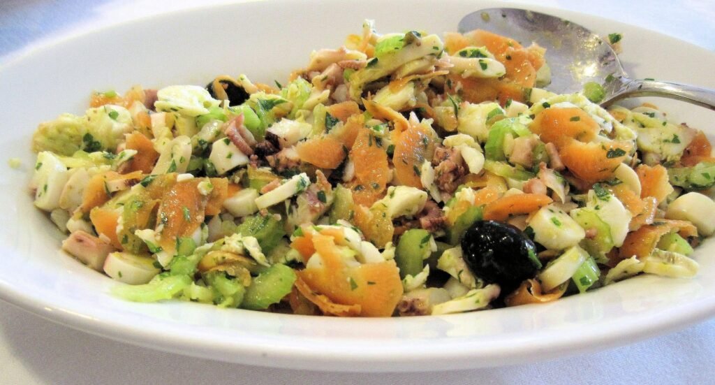 Creamy Celery Salad (Easy 4-Ingredient Classic Side Dish)